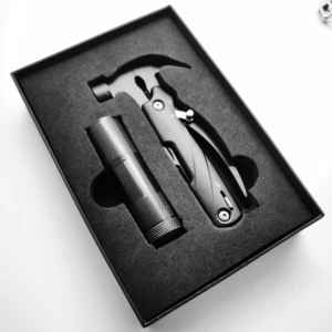 Набор подарочный Tools Hummer (мультитул и фонарик) в подарочной коробке, черный